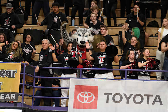 2023-3-11-Tualatin-WestLinn-Championship-GAME-0488-NR-clear